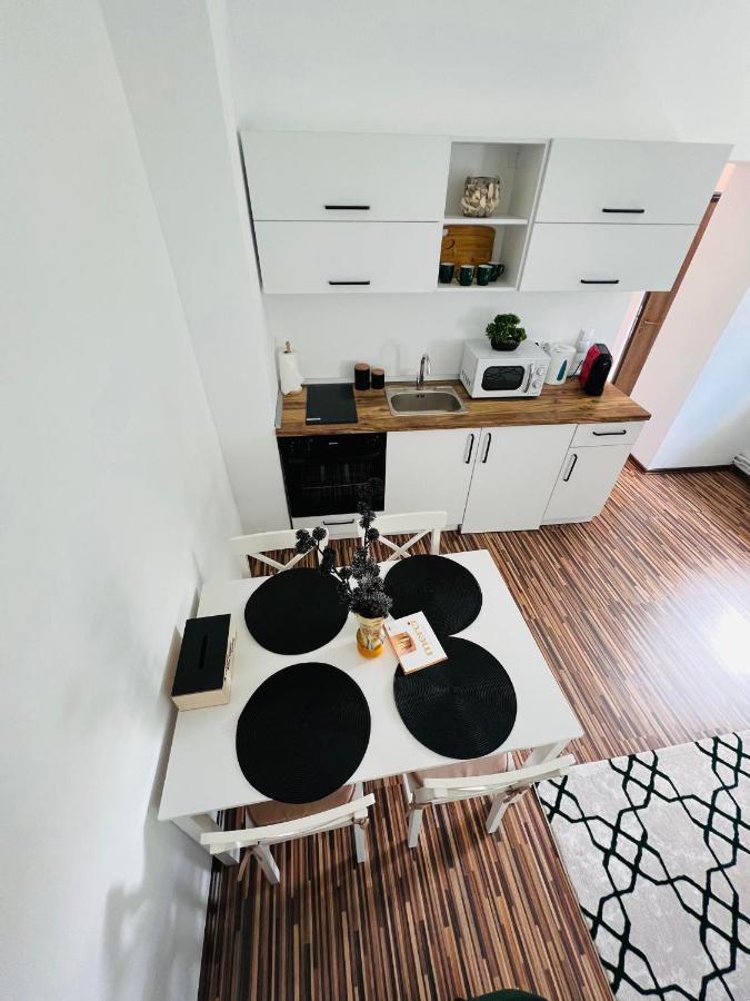 Apartament In Regim Hotelier King Mediaş Extérieur photo